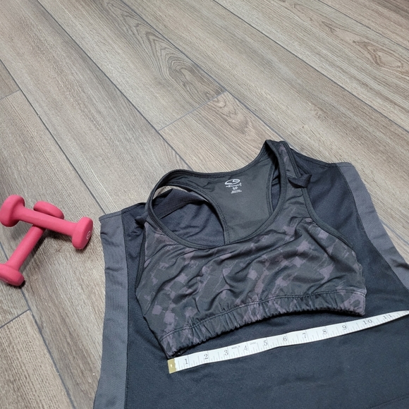 ✨️3 For $30✨️Champion Sport Racerback Tank With Built-in Bra (S) - Picture 12 of 12